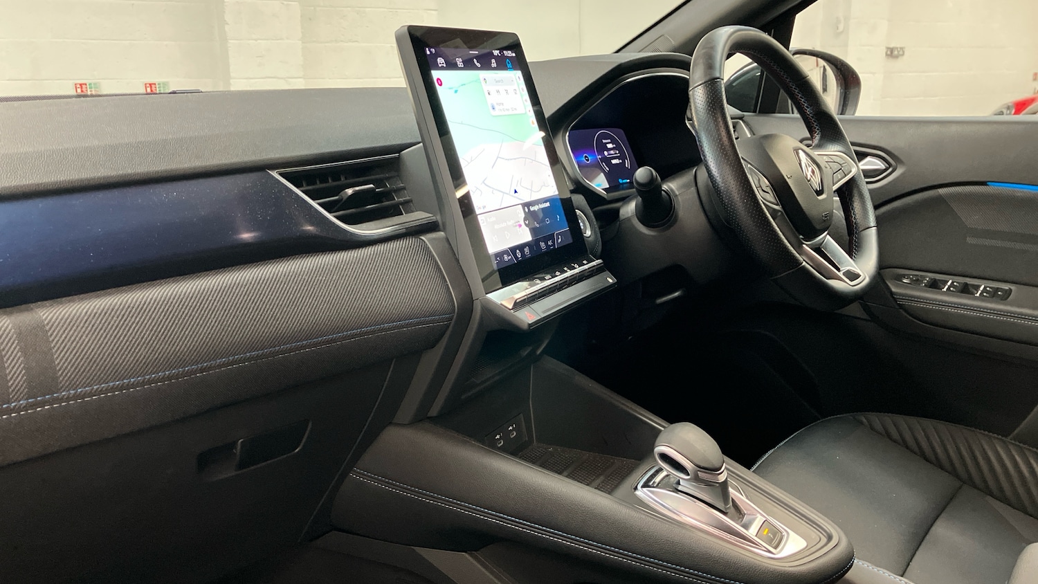 Used Renault Captur 2024 for sale - 76722703: Photo 7