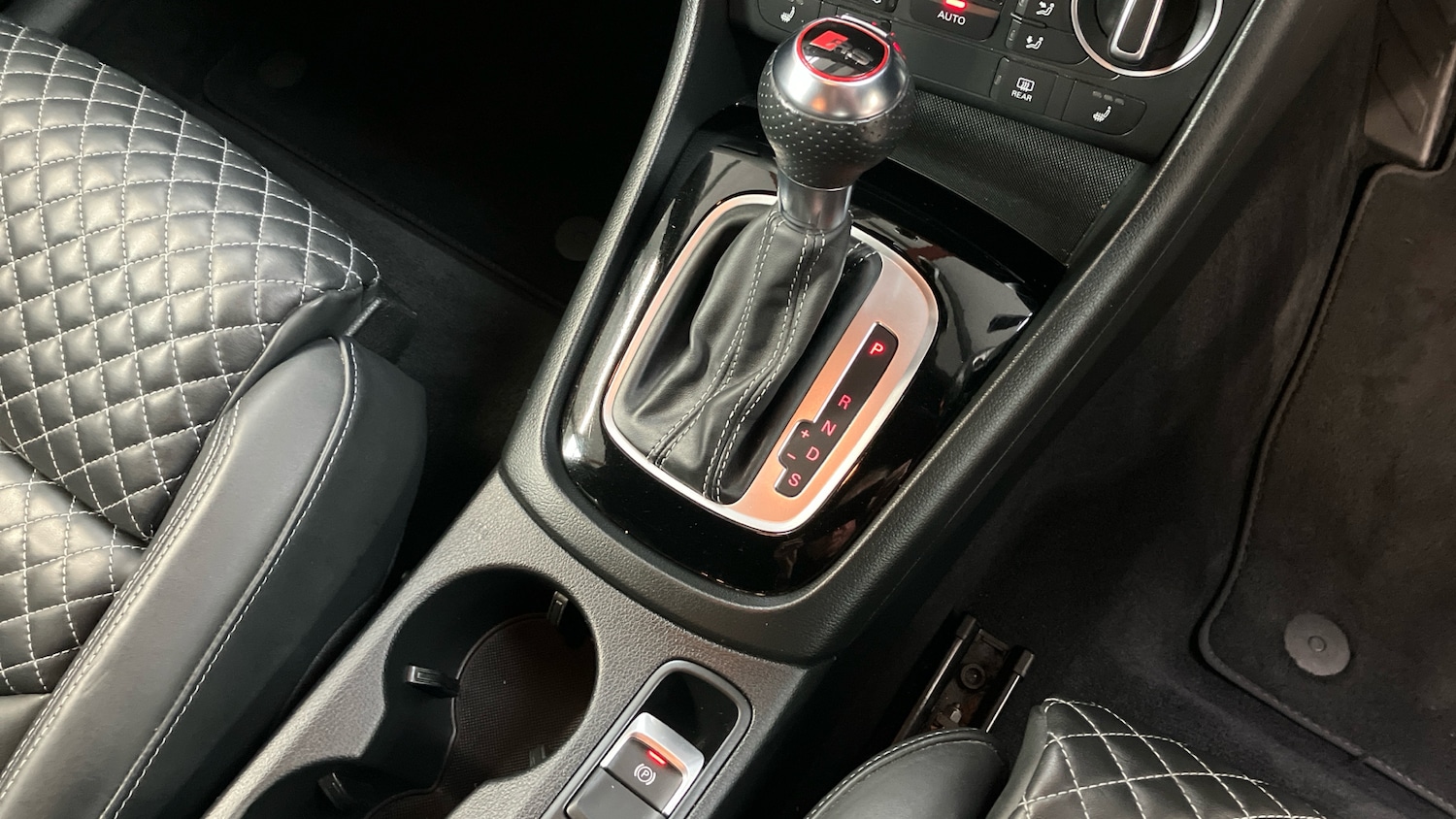 Used Audi RS Q3 2015 for sale - 76477779: Photo 10