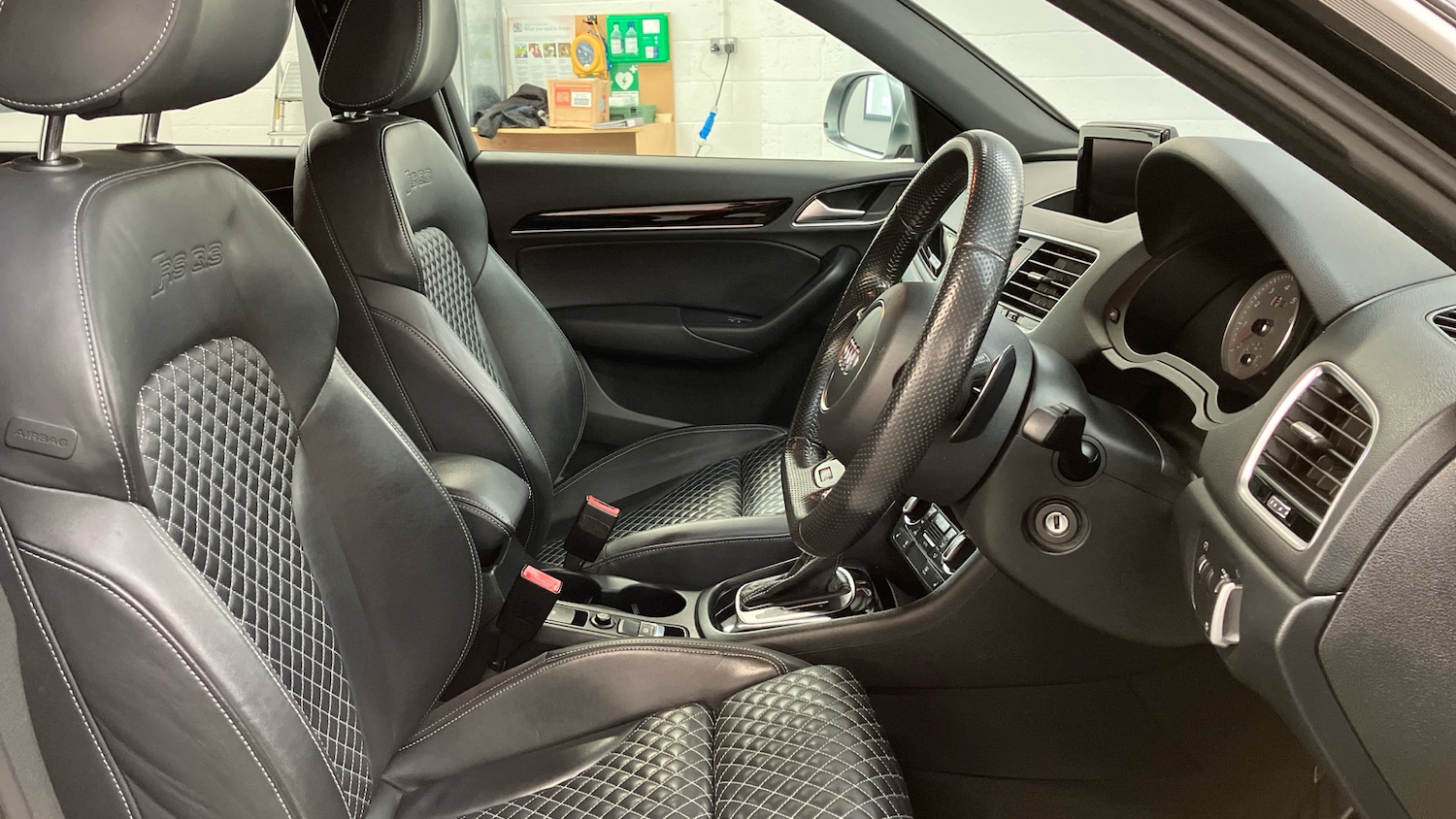 Used Audi RS Q3 2015 for sale - 76477779: Photo 11