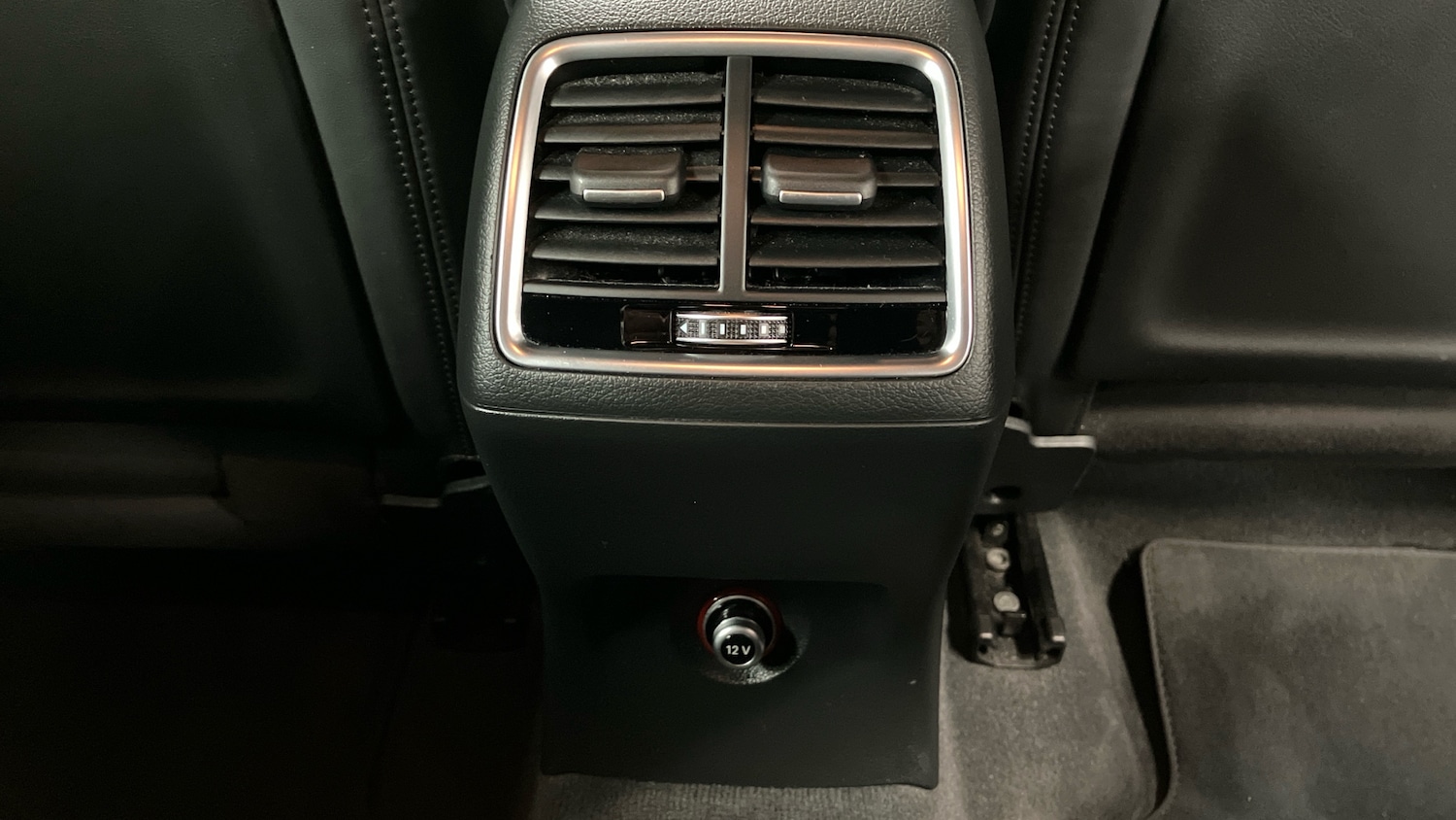 Used Audi RS Q3 2015 for sale - 76477779: Photo 39