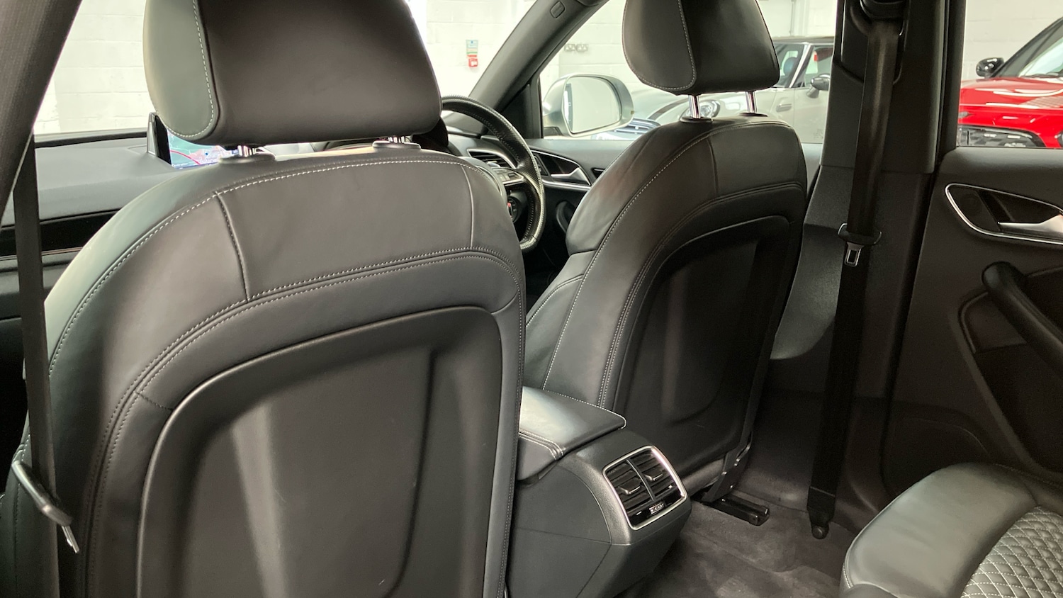 Used Audi RS Q3 2015 for sale - 76477779: Photo 41