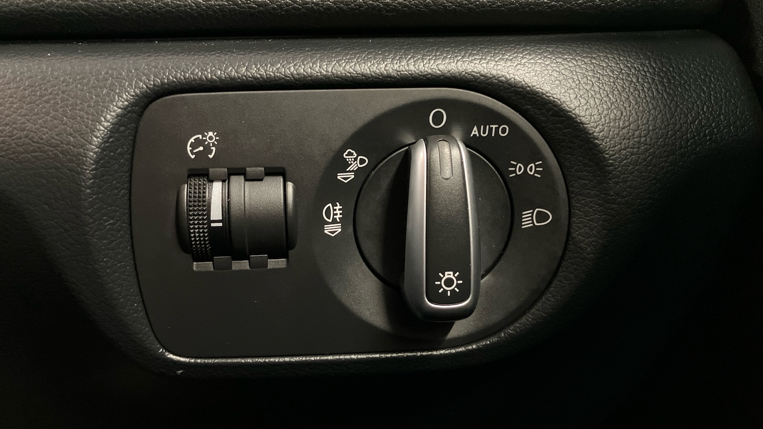 Used Audi RS Q3 2015 for sale - 76477779: Photo 49