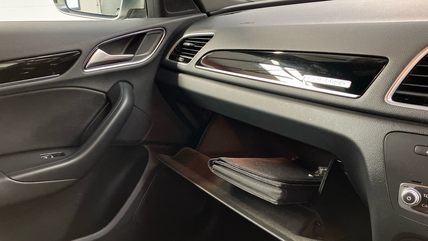 Used Audi RS Q3 2015 for sale - 76477779: Photo 50