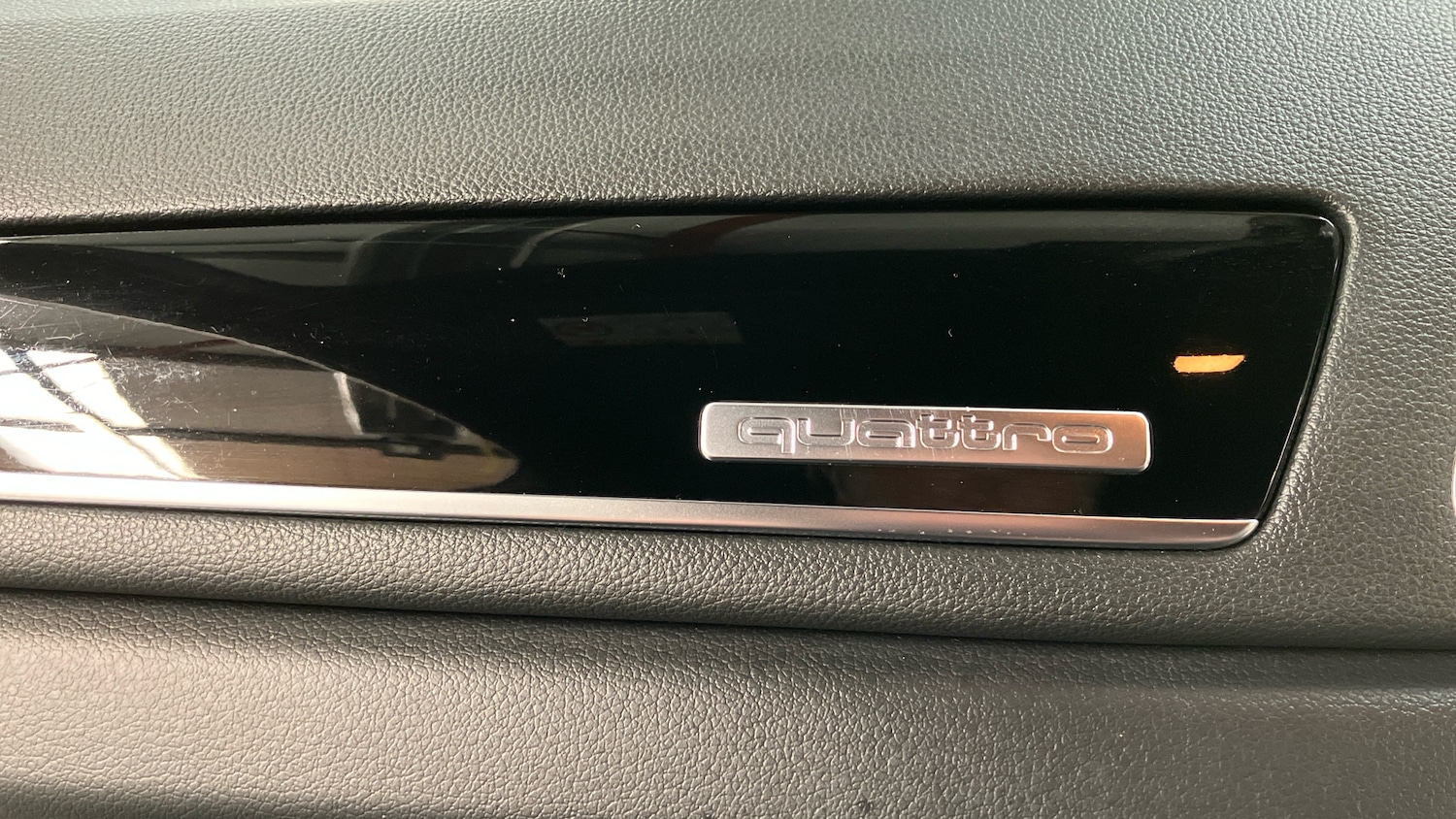 Used Audi RS Q3 2015 for sale - 76477779: Photo 51