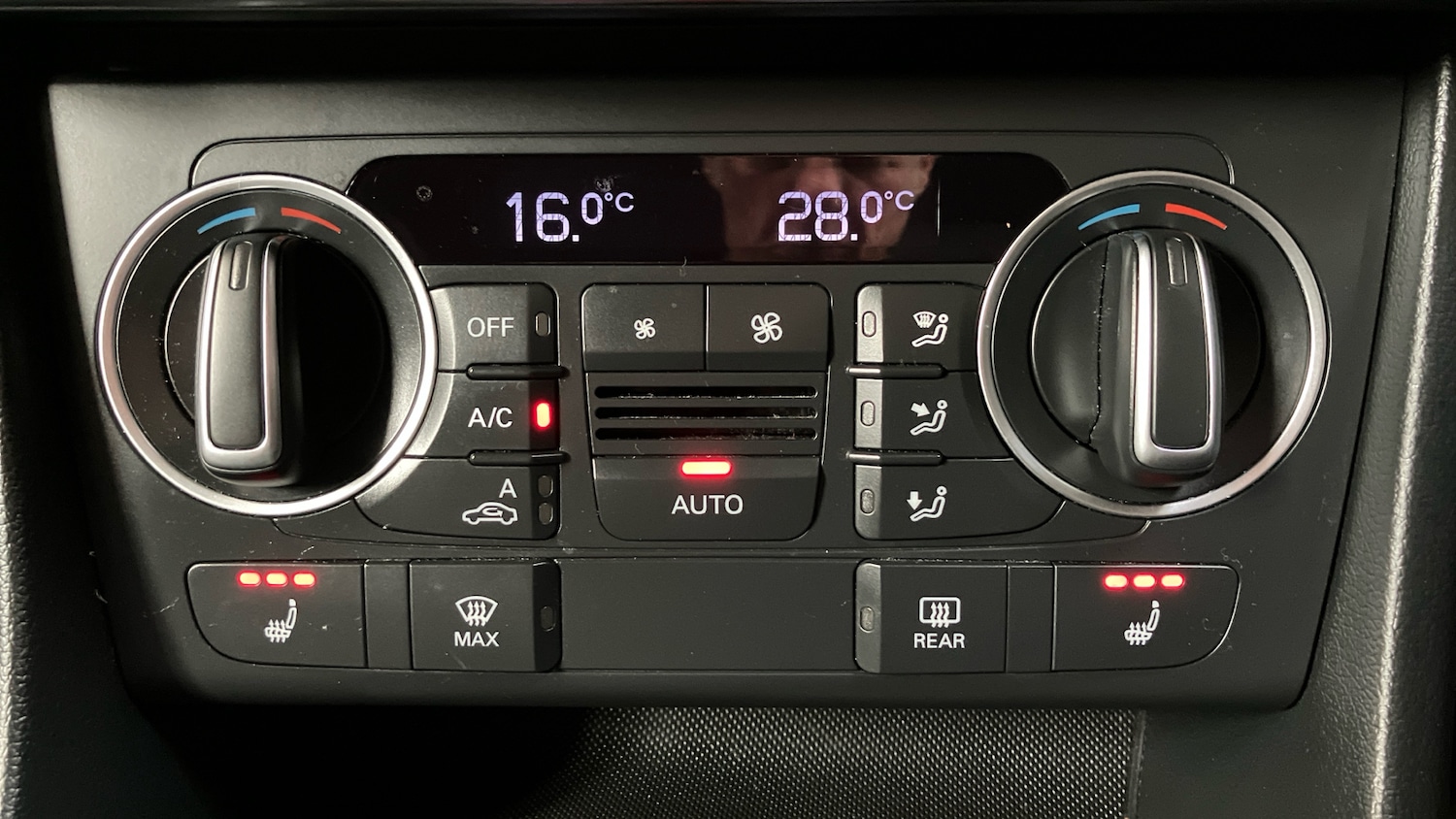 Used Audi RS Q3 2015 for sale - 76477779: Photo 54