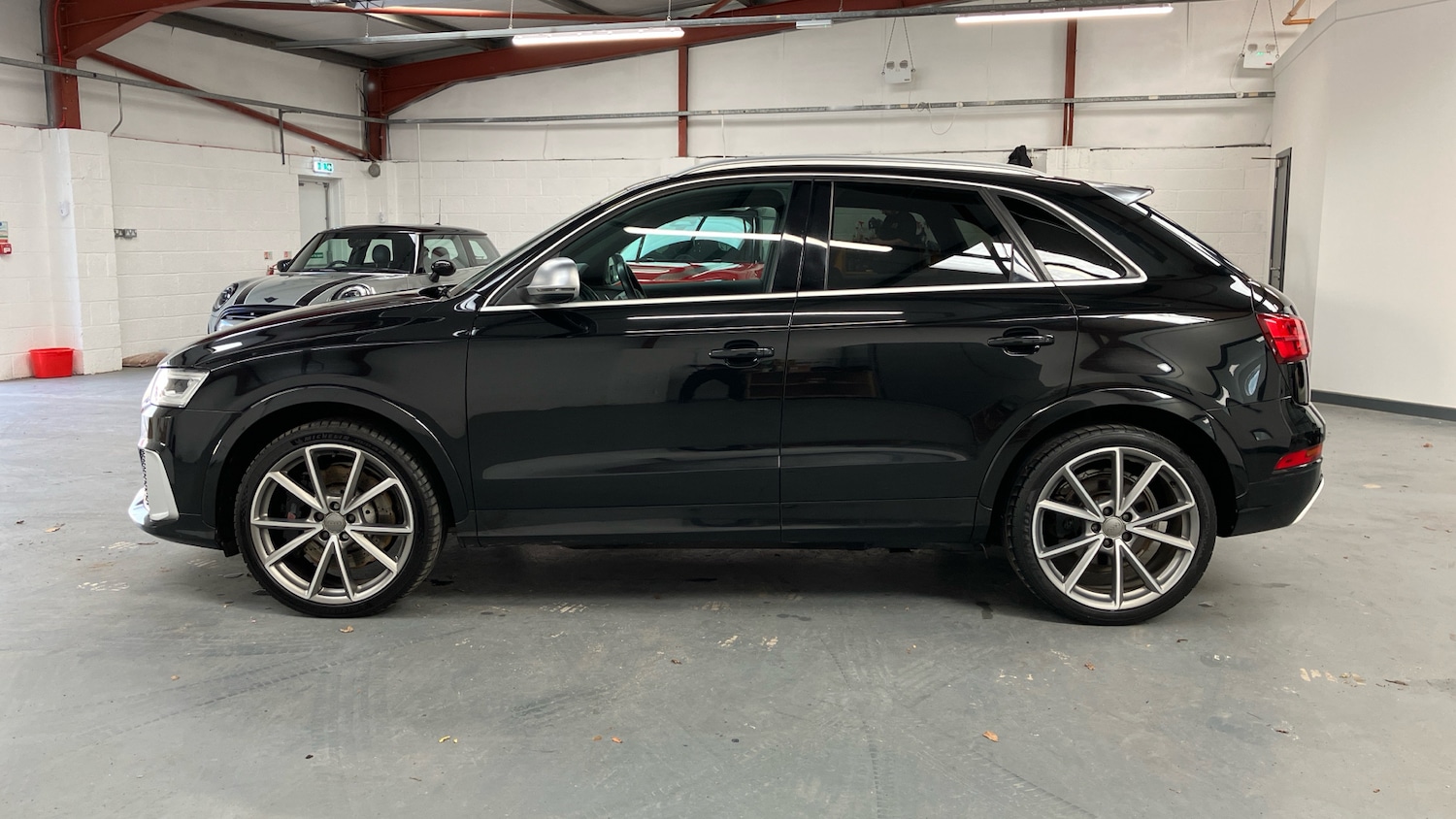 Used Audi RS Q3 2015 for sale - 76477779: Photo 68
