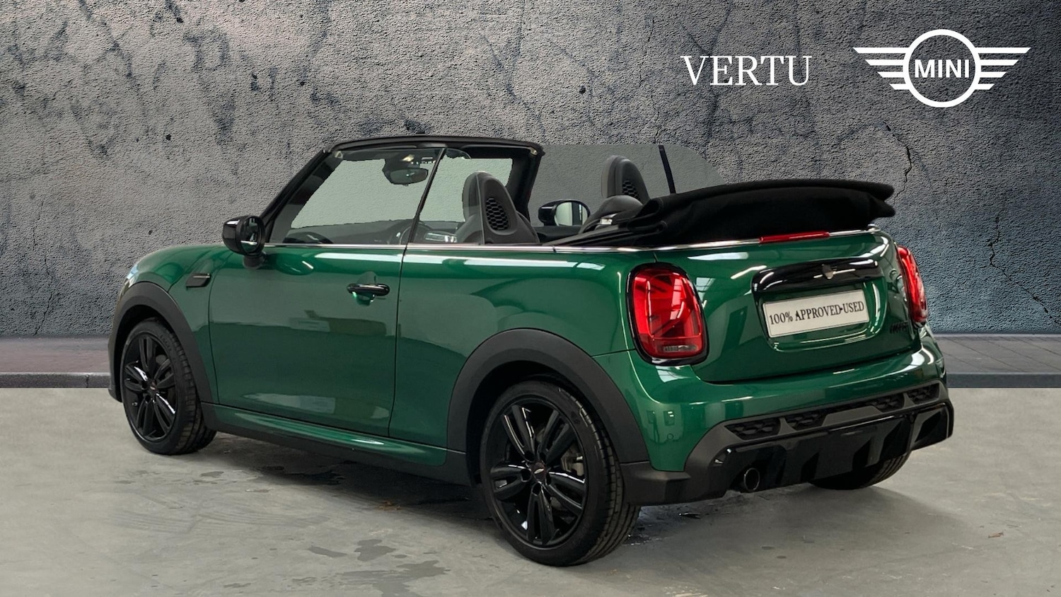 Used MINI Convertible 2024 for sale - 76490394: Photo 2