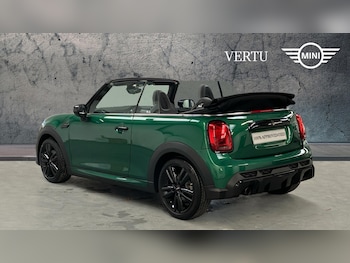 Used MINI Convertible 2024 for sale - 76490394: Photo