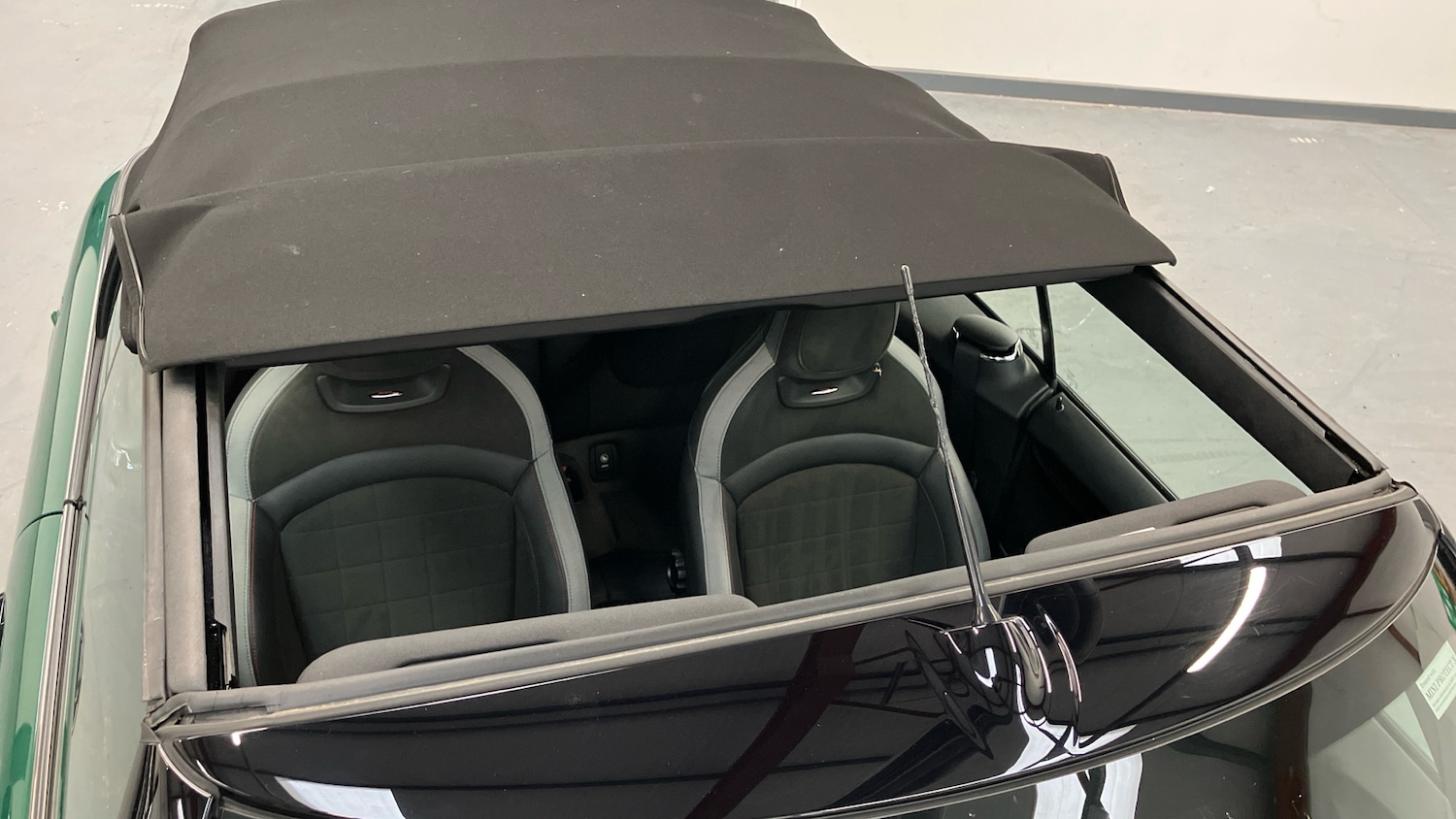 Used MINI Convertible 2024 for sale - 76490394: Photo 31