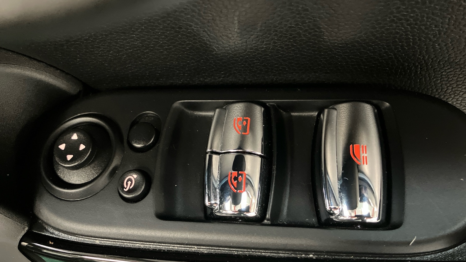 Used MINI Convertible 2024 for sale - 76490394: Photo 45