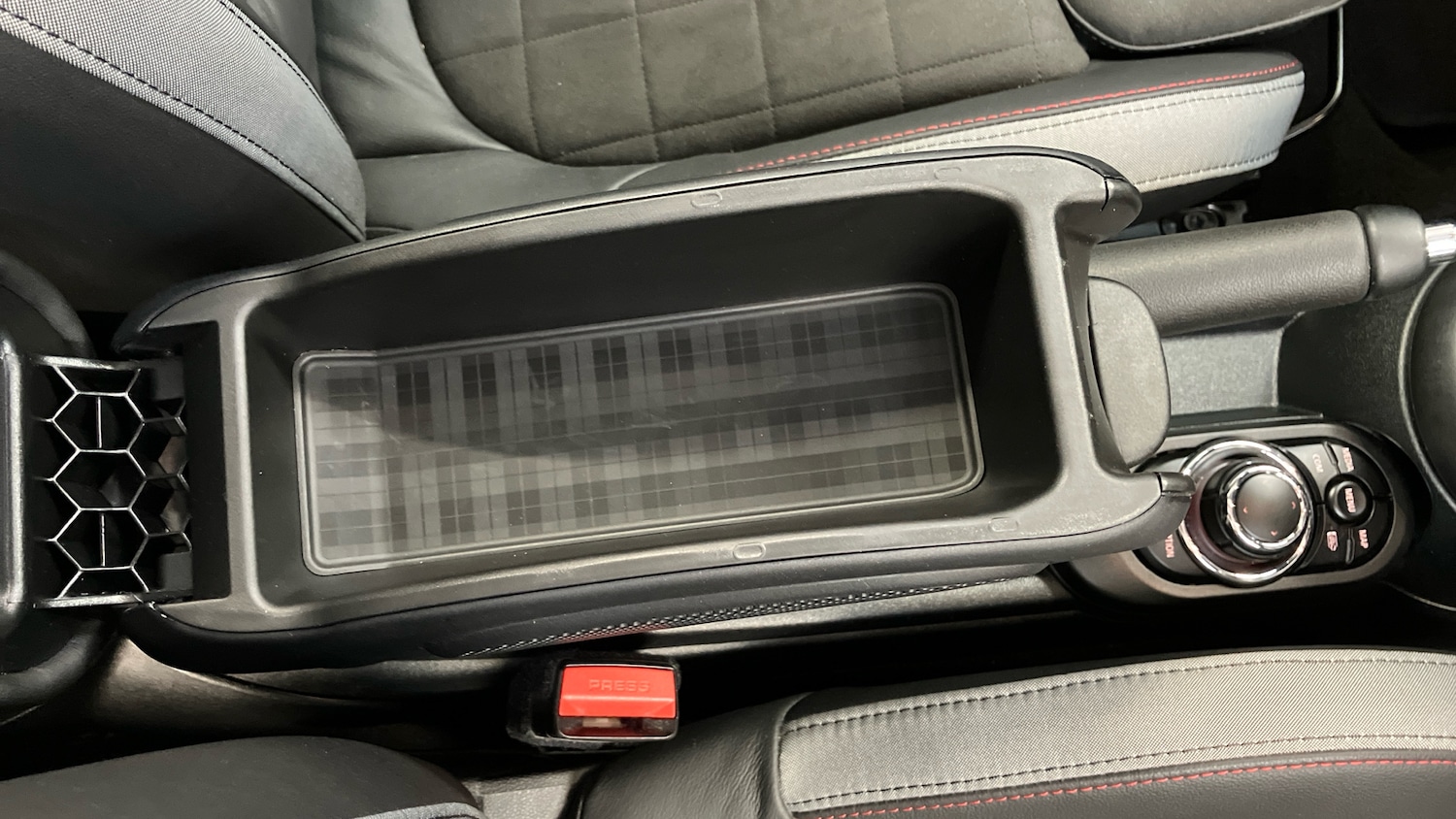 Used MINI Convertible 2024 for sale - 76490394: Photo 58