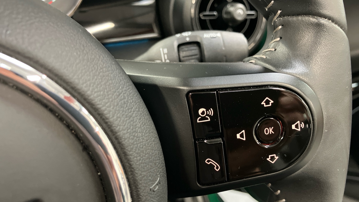 Used MINI Convertible 2024 for sale - 76490394: Photo 60