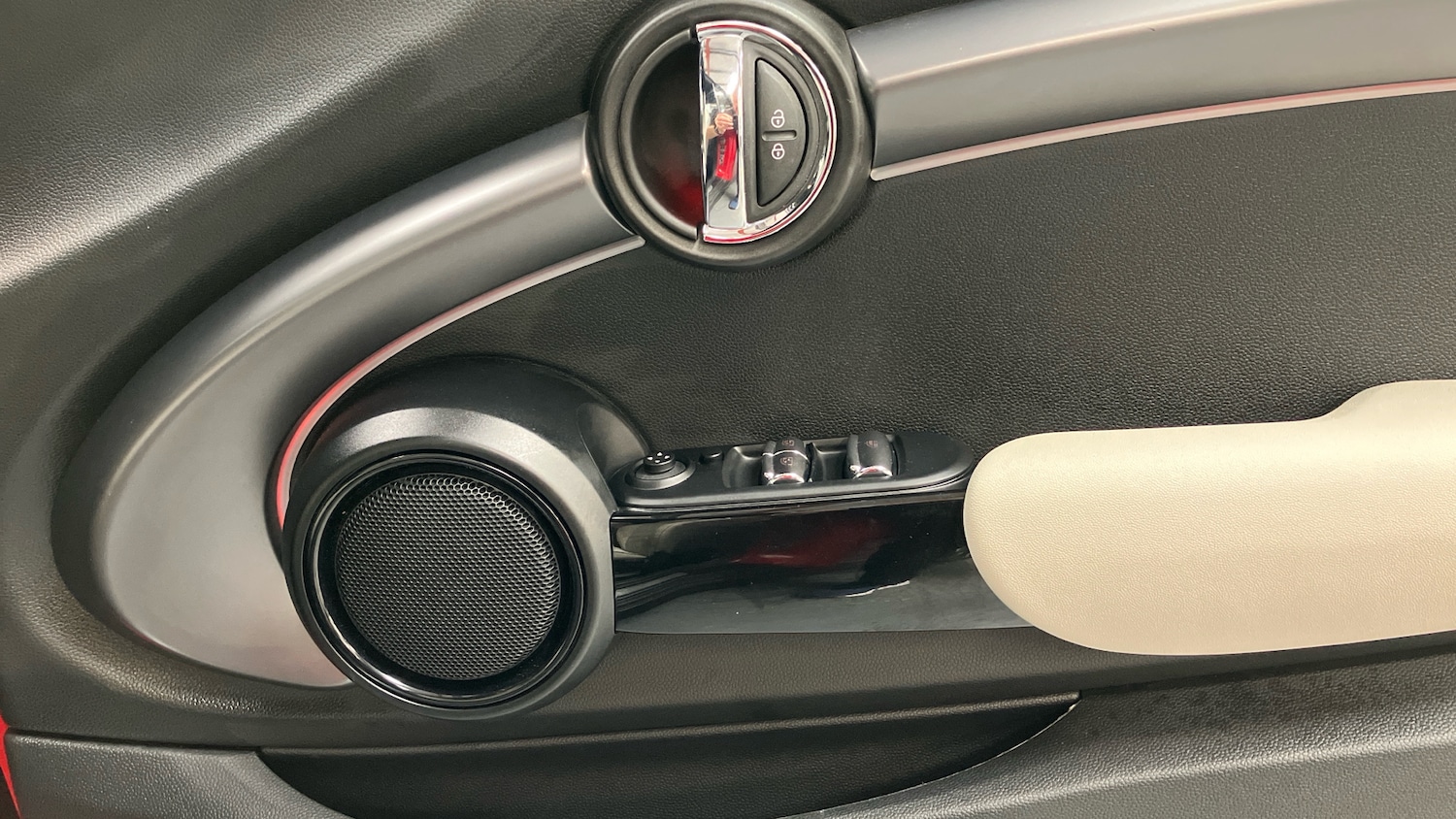 Used MINI Convertible 2021 for sale - 76322460: Photo 20