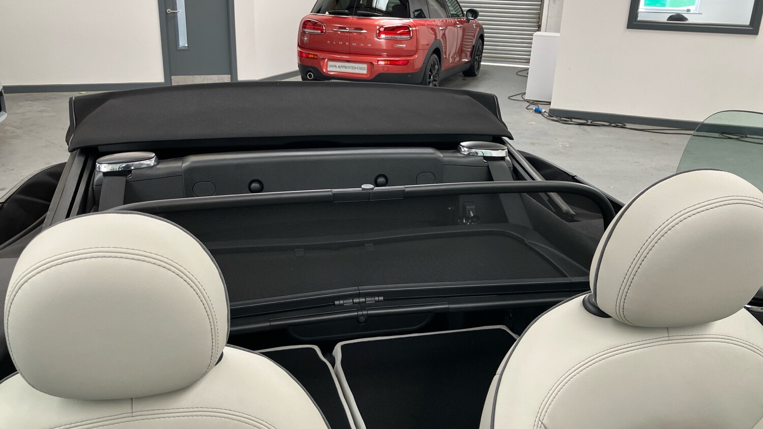 Used MINI Convertible 2021 for sale - 76322460: Photo 35