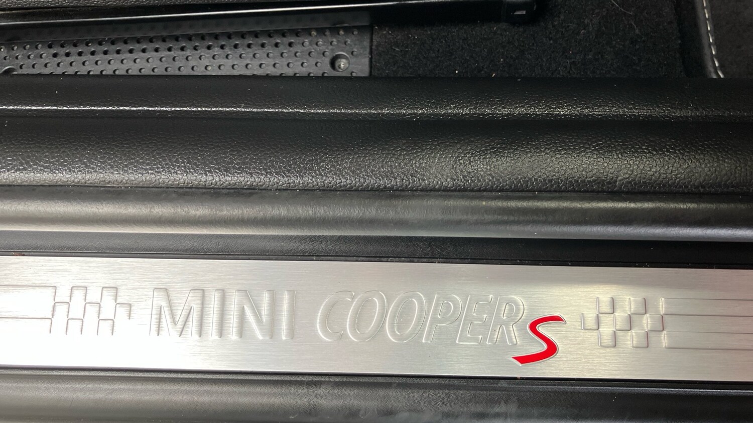 Used MINI Convertible 2021 for sale - 76322460: Photo 42