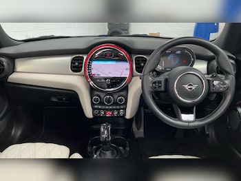 Used MINI Convertible 2021 for sale - 76322460: Photo
