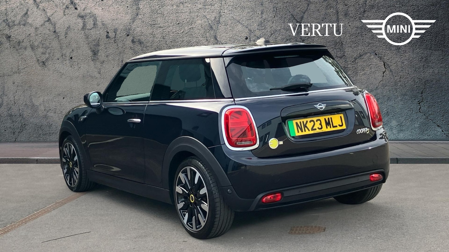 Used MINI Hatch 2023 for sale - 77774396: Photo 2