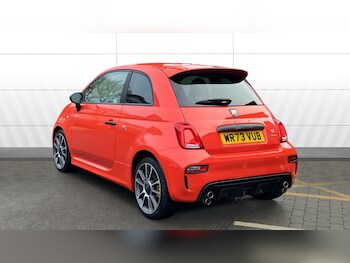 Used Abarth 695 2023 for sale - 77325978: Photo