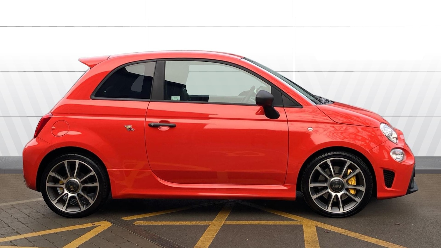 Used Abarth 695 2023 for sale - 77325978: Photo 3