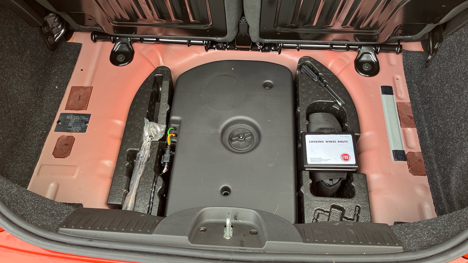 Used Abarth 695 2023 for sale - 77325978: Photo 31