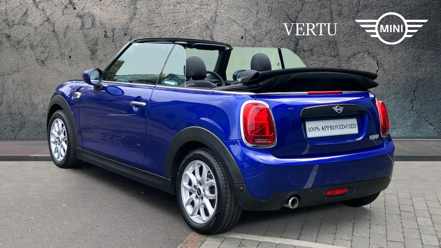 Used MINI Convertible 2018 for sale - 76362859: Photo 2