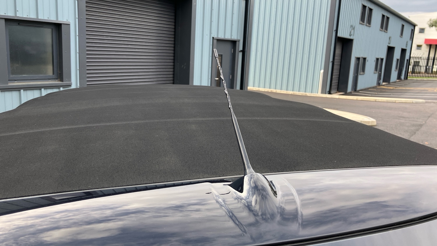 Used MINI Convertible 2018 for sale - 76362859: Photo 21