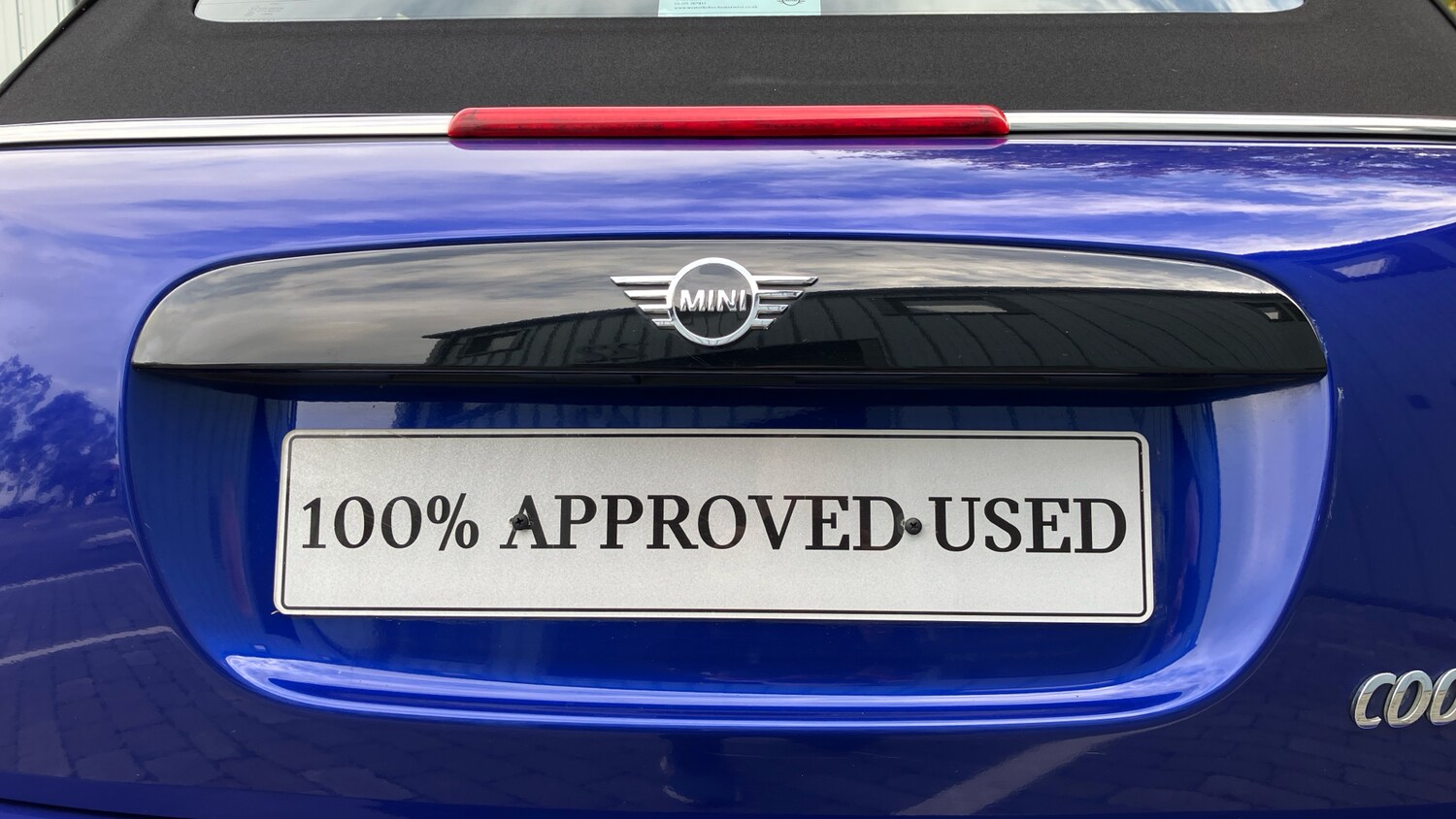 Used MINI Convertible 2018 for sale - 76362859: Photo 26