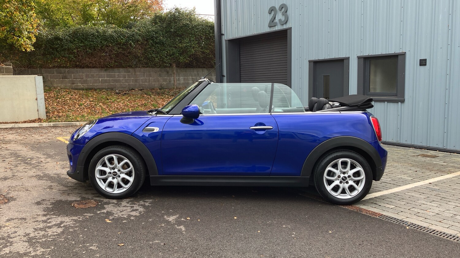 Used MINI Convertible 2018 for sale - 76362859: Photo 33