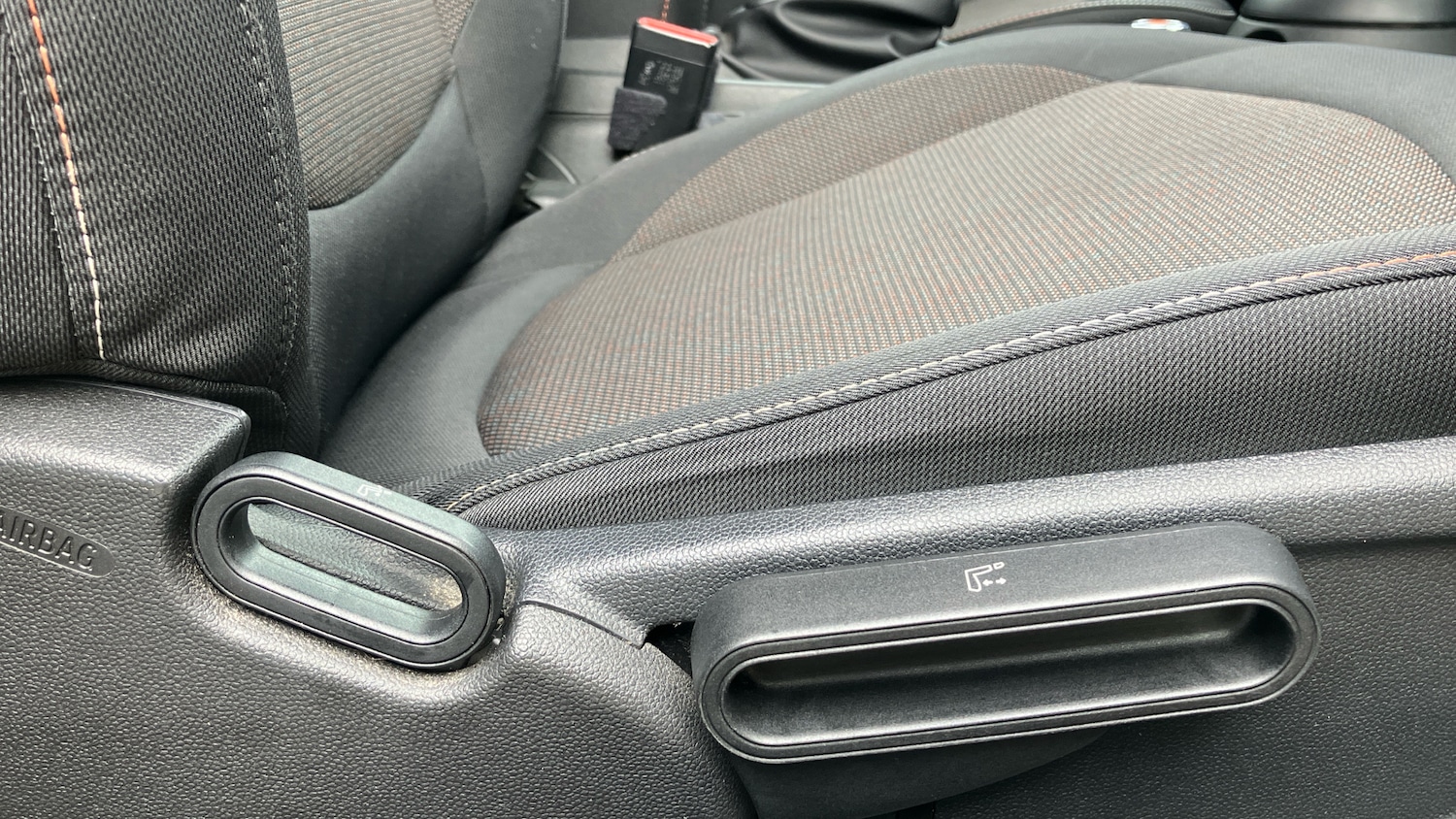 Used MINI Convertible 2018 for sale - 76362859: Photo 38