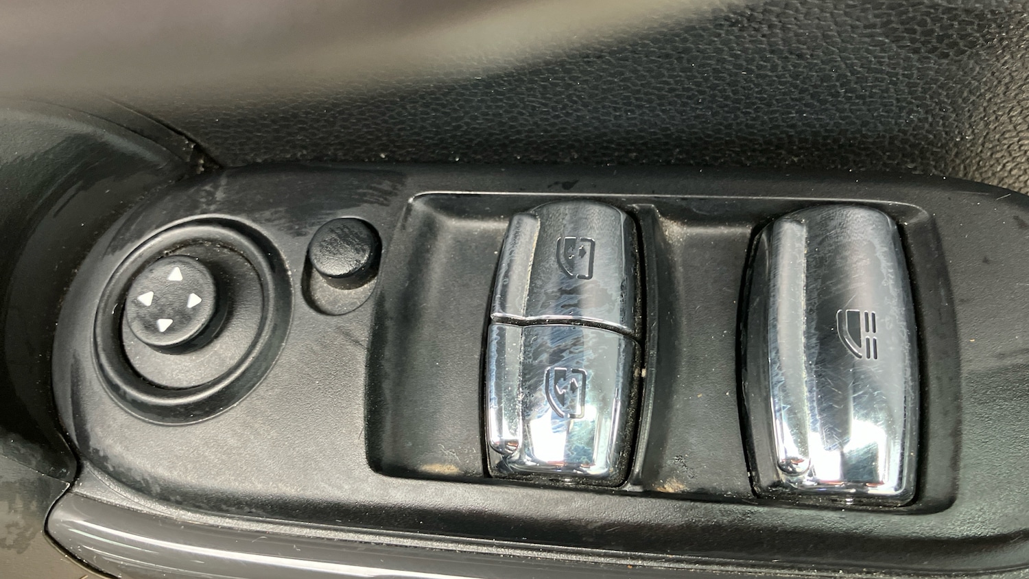 Used MINI Convertible 2018 for sale - 76362859: Photo 39