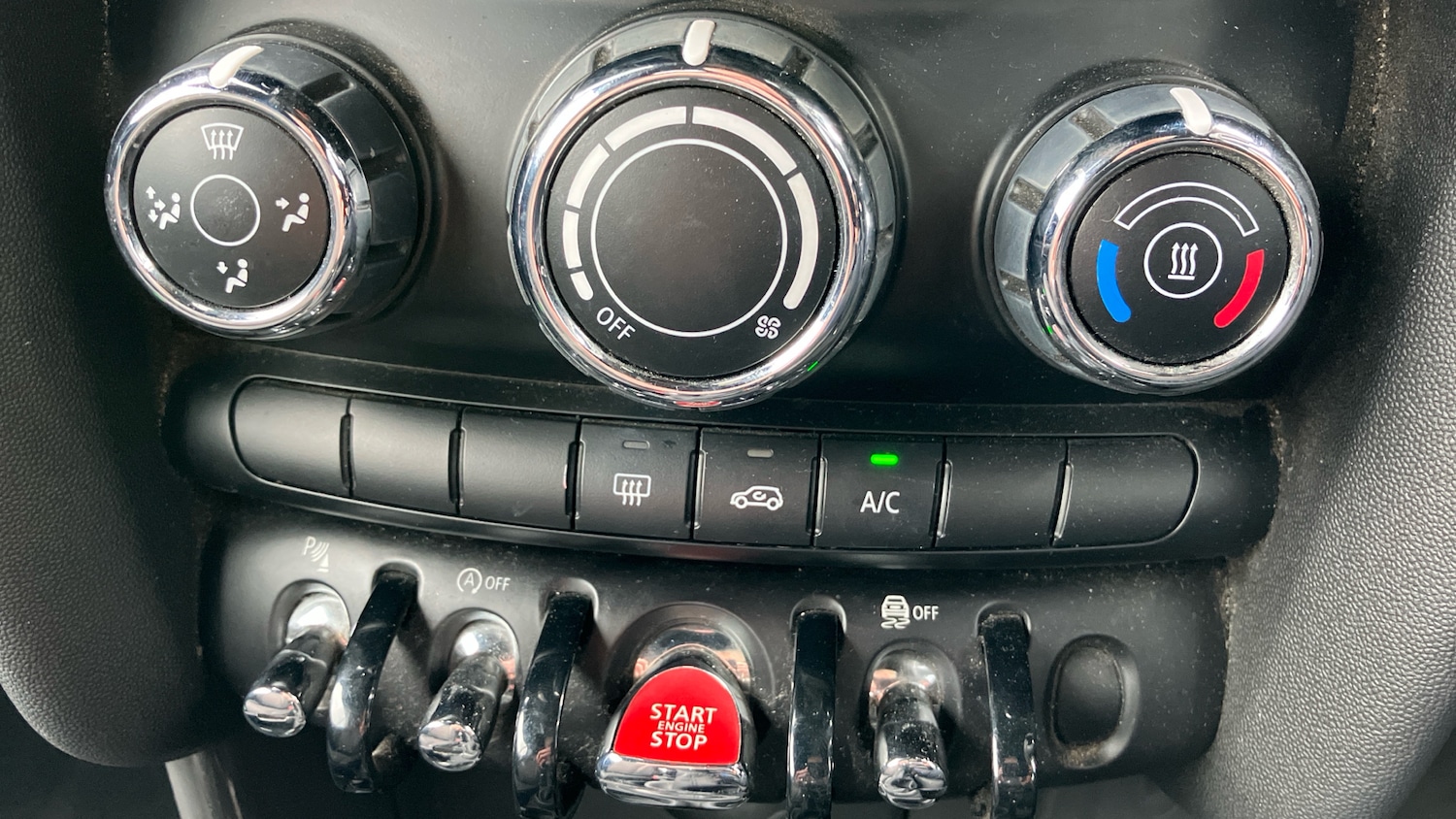 Used MINI Convertible 2018 for sale - 76362859: Photo 45