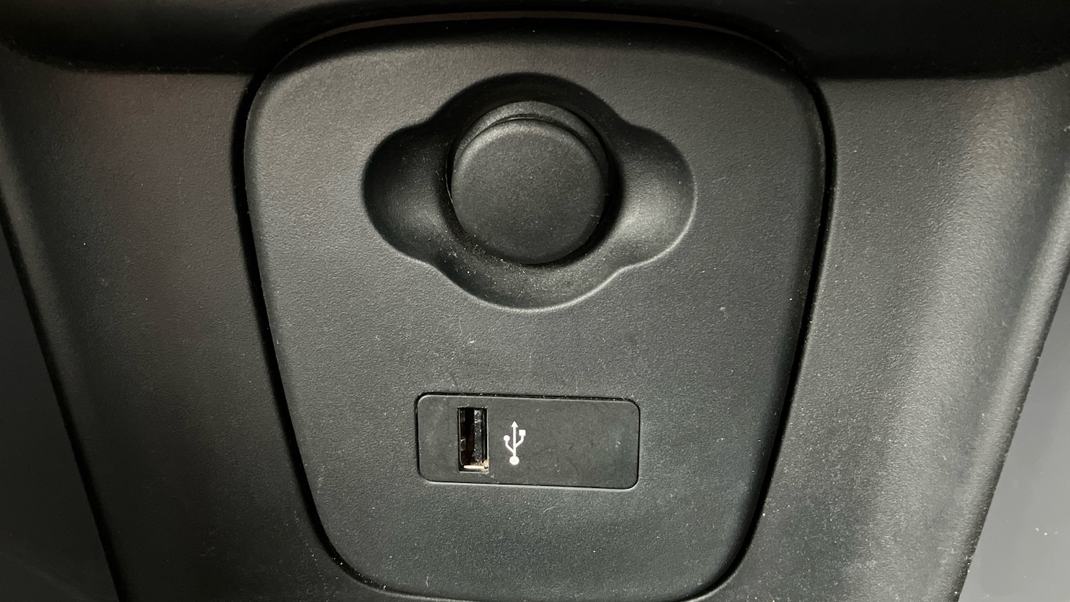 Used MINI Convertible 2018 for sale - 76362859: Photo 46