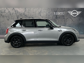 Used MINI Hatch 2024 for sale - 79215849: Photo