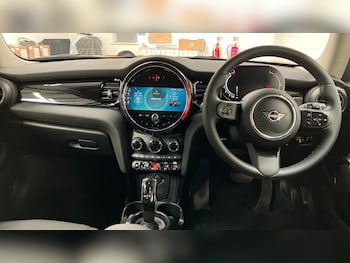 Used MINI Hatch 2024 for sale - 78197323: Photo