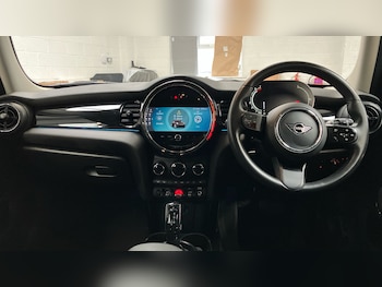 Used MINI Hatch 2023 for sale - 78325522: Photo