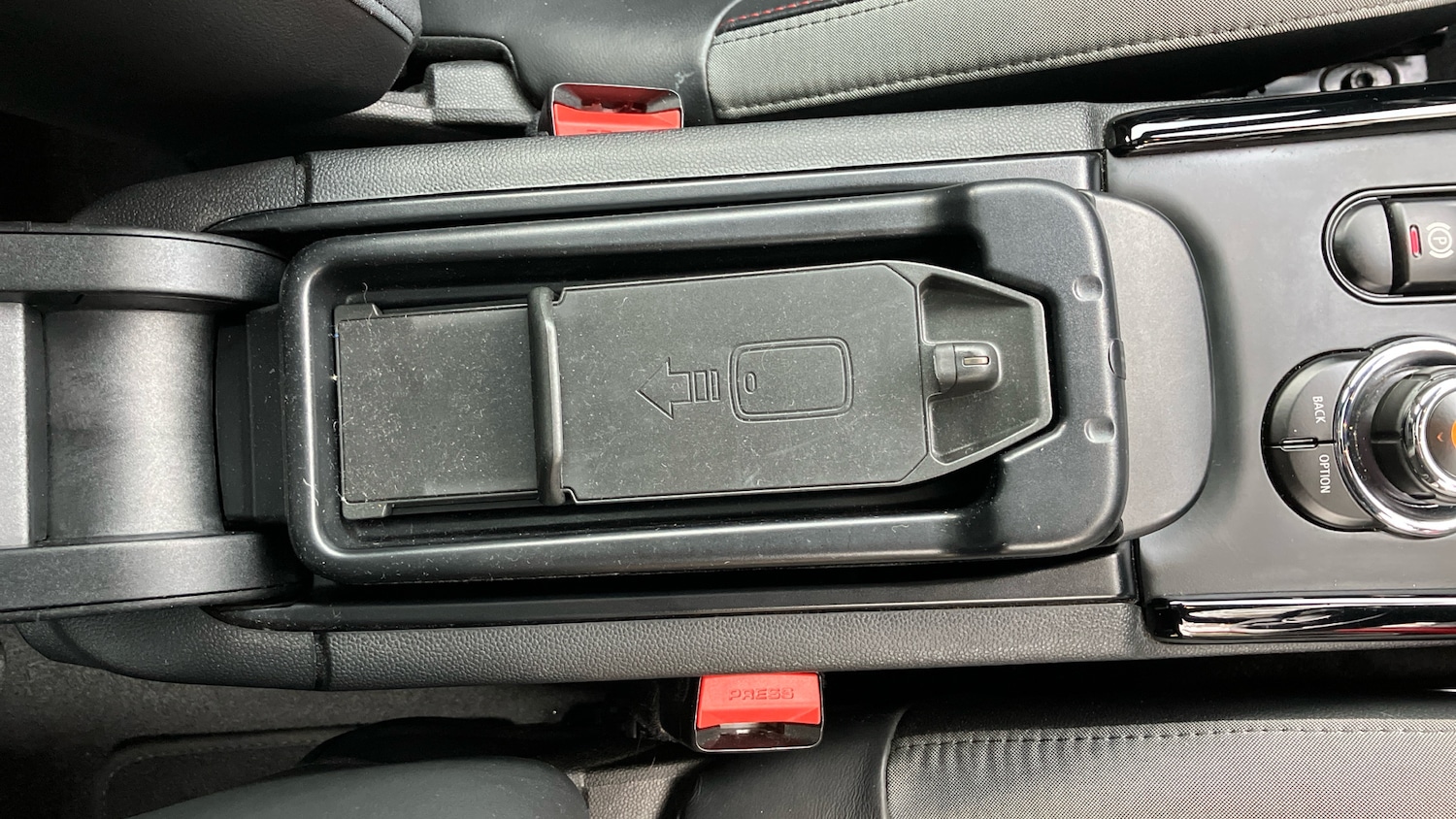 Used MINI Clubman 2019 for sale - 76692674: Photo 64