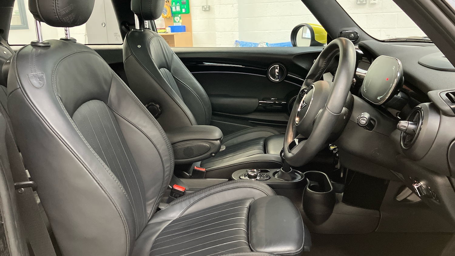 Used MINI Hatch 2022 for sale - 77171043: Photo 11