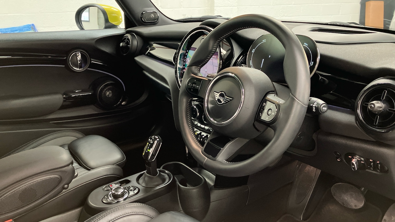 Used MINI Hatch 2022 for sale - 77171043: Photo 6