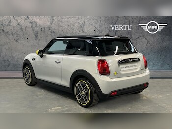 Used MINI Hatch 2022 for sale - 77326018: Photo
