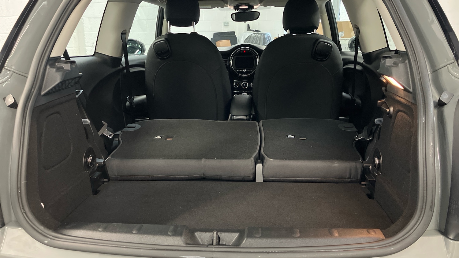 Used MINI Hatch 2019 for sale - 76877361: Photo 31