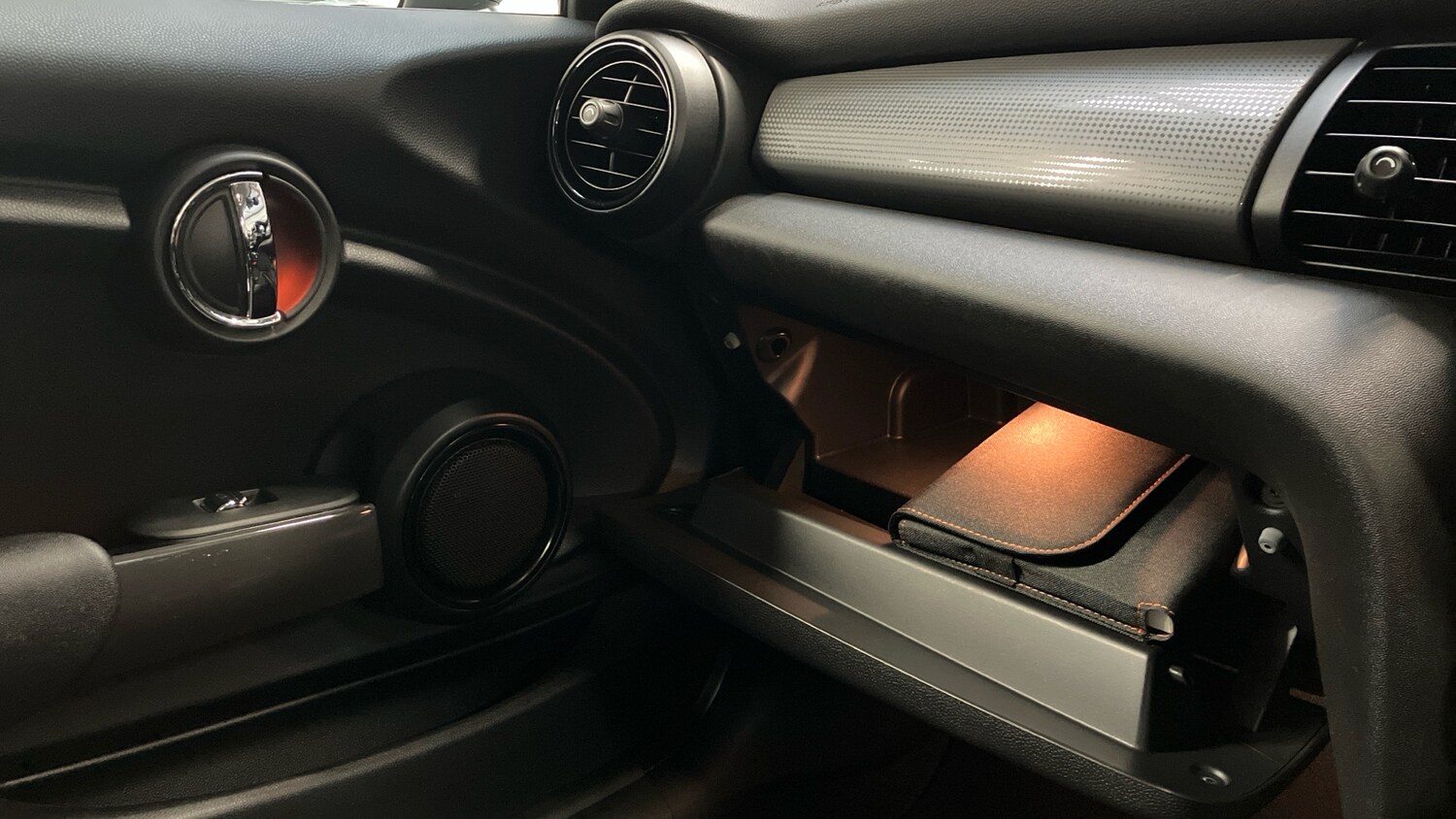 Used MINI Hatch 2019 for sale - 76877361: Photo 40