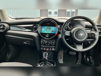 Used MINI Hatch 2024 for sale - 78109259: Photo