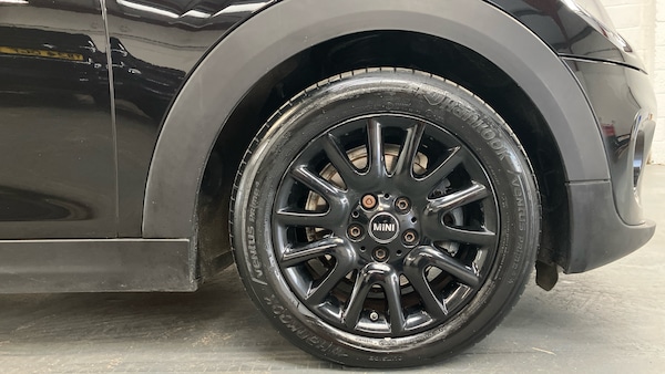 Used MINI Hatch 2015 for sale - 76243080: Photo 14