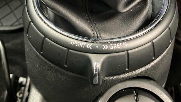 Used MINI Hatch 2015 for sale - 76243080: Photo 50