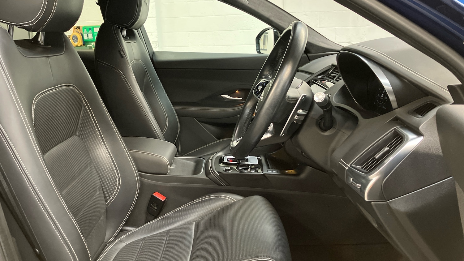 Used Jaguar E-Pace 2020 for sale - 77385040: Photo 11