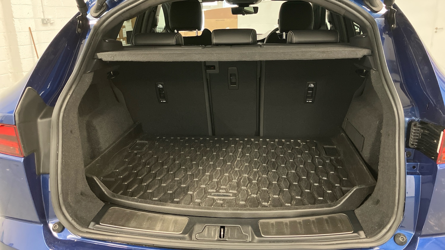 Used Jaguar E-Pace 2020 for sale - 77385040: Photo 13