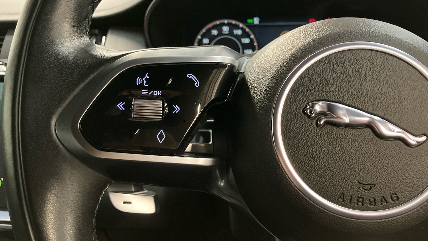 Used Jaguar E-Pace 2020 for sale - 77385040: Photo 17