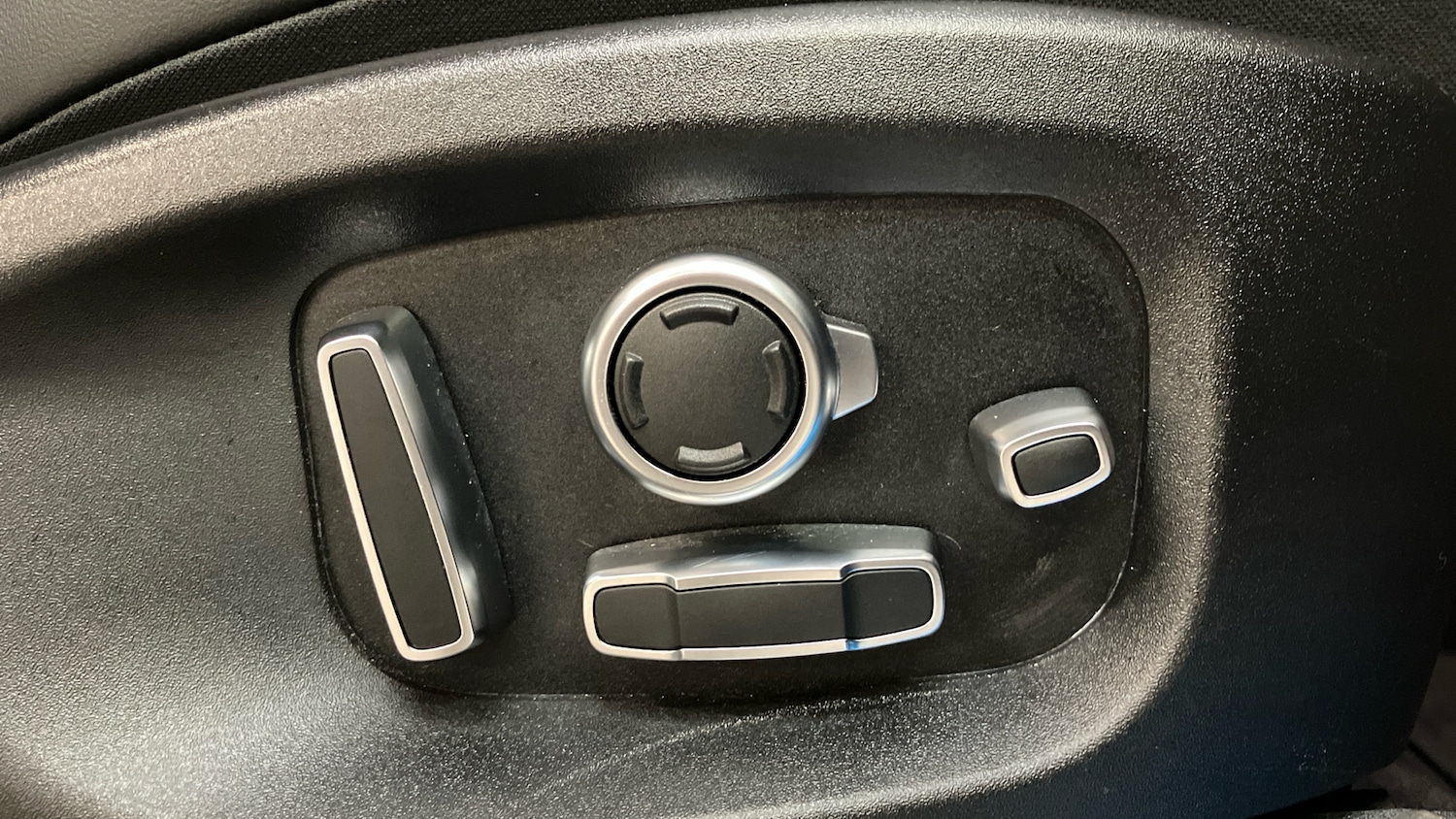 Used Jaguar E-Pace 2020 for sale - 77385040: Photo 46