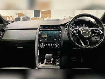 Used Jaguar E-Pace 2020 for sale - 77385040: Photo