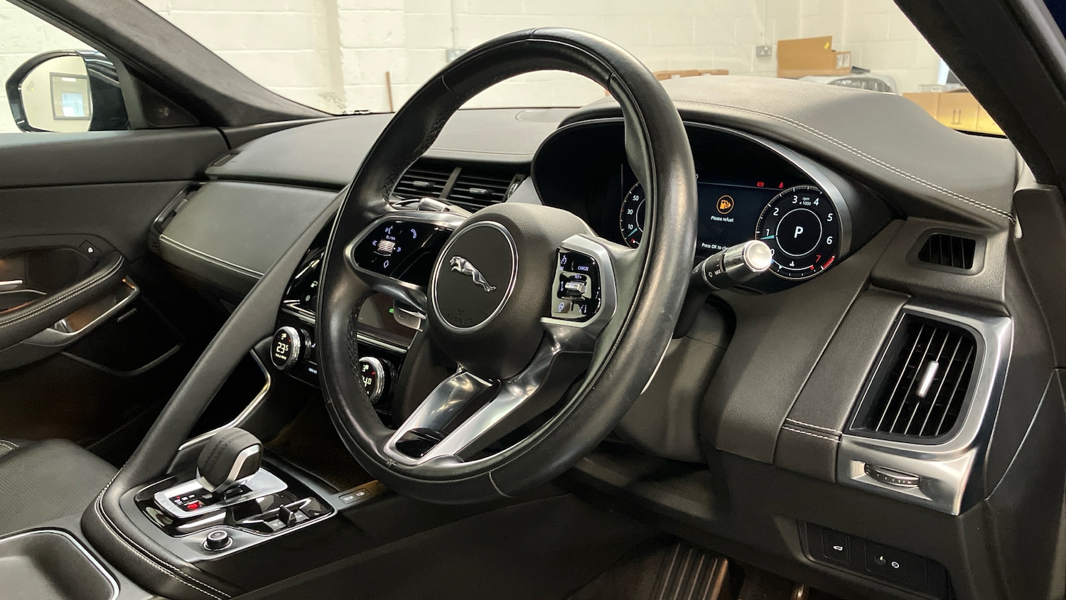 Used Jaguar E-Pace 2020 for sale - 77385040: Photo 6